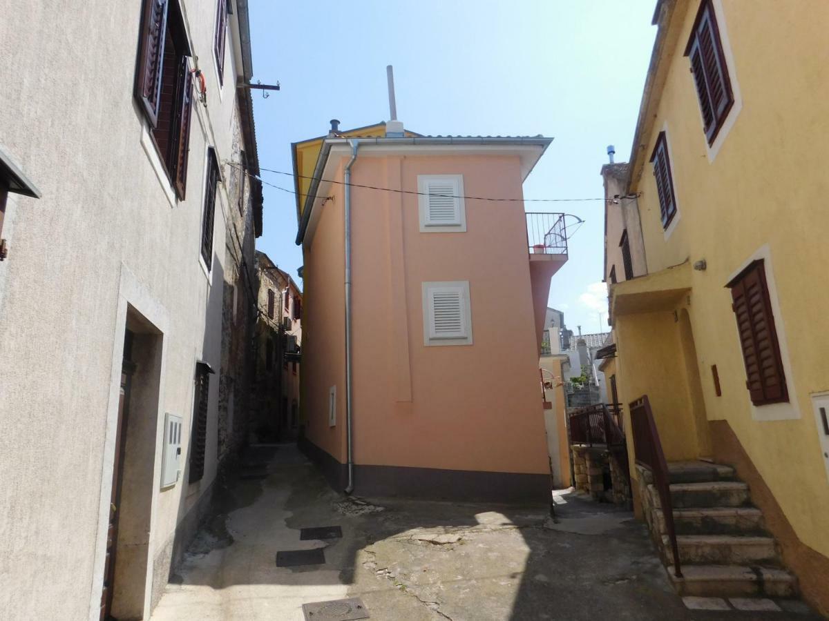 Studio Apartman Old Town 诺维·维诺多尔斯基 外观 照片